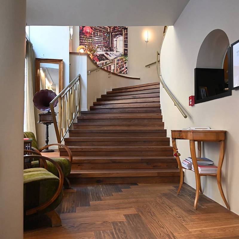 L'Hôtel: Zone d’entrée