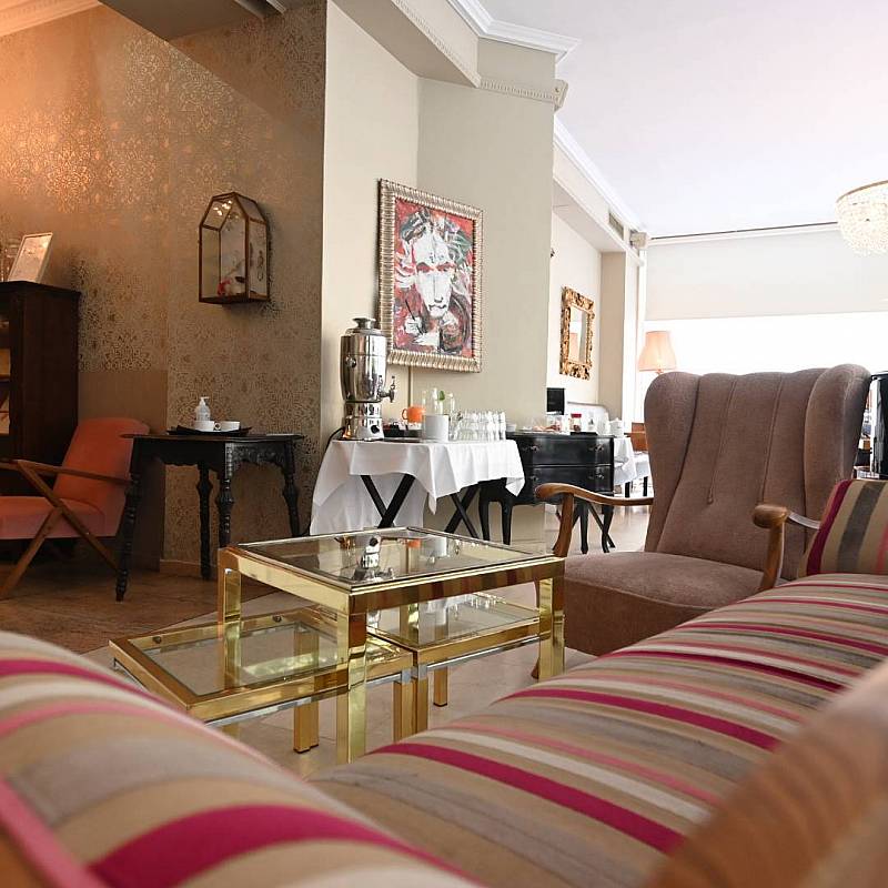 L'Hôtel: Papageno Lounge 