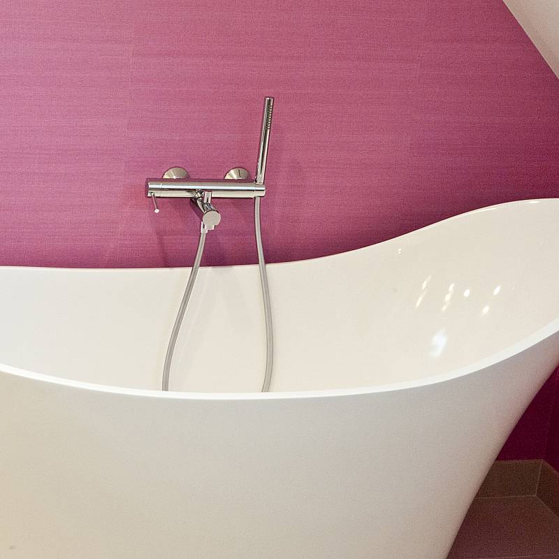 Chambres et Suites: Salle de bain - L'Archiduchesse rouge