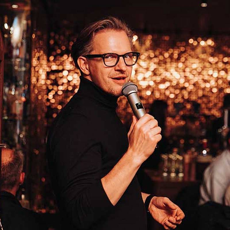 Lvdwig Bar: Jengis au Lvdwig Bar