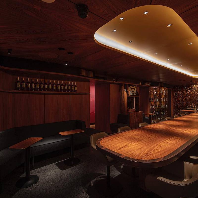 Lvdwig Bar: LVDWIG BAR